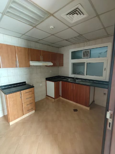 شقة راقية للإيجار السنوي