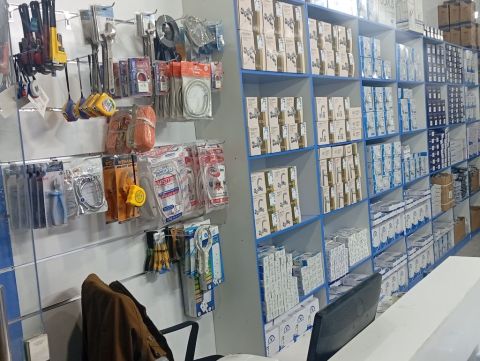 مواد سباكه وكهرباء ومواد