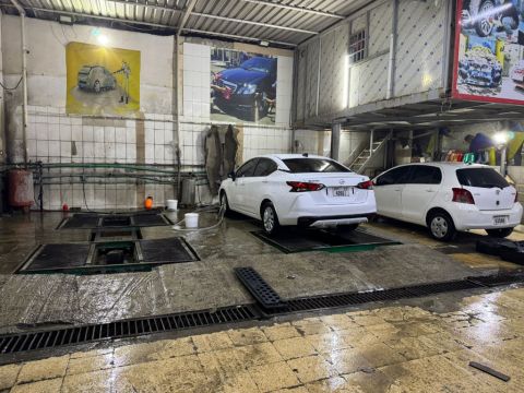 متاح مغسلة سيارات للبيع