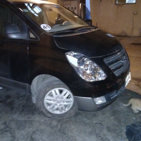 سوداني الجنسية لديه رخصة