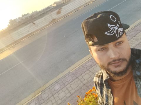 أملك بكالوريوس في تقنية