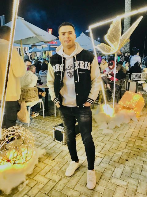 أنا عمار الشريعي محمد،