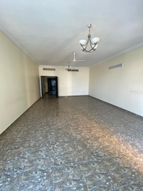 للبيع 3 غرف وصالة