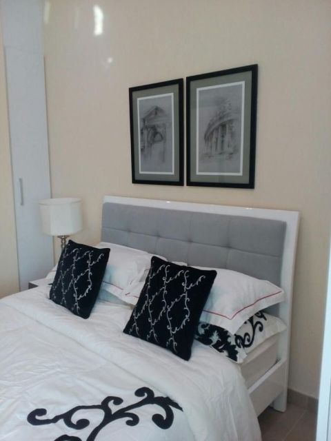 للإيجار: شقة مفروشة بالكامل