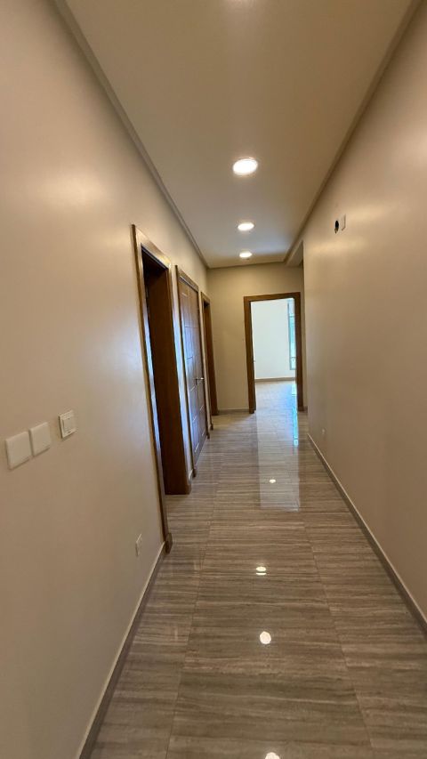 للإيجار في الرفاع، أبو