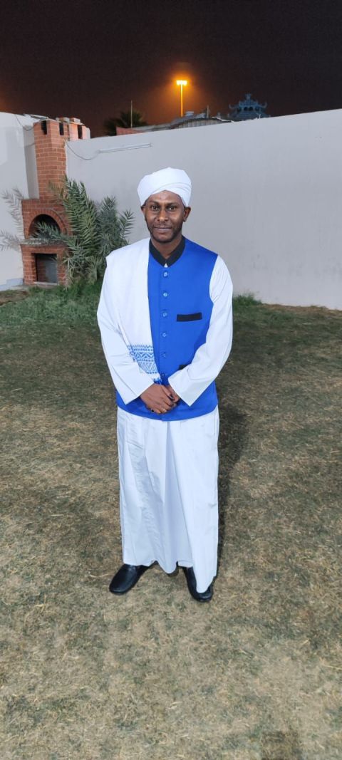 محاسب سوداني 34 عام