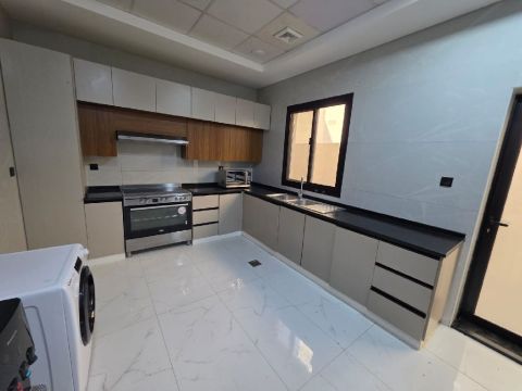 فيلا كورنر طابقين مع