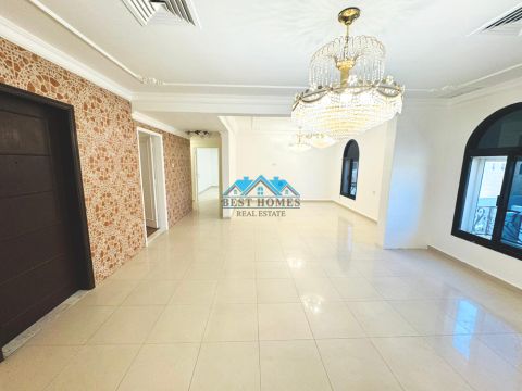 شقة بثلاث غرف نوم