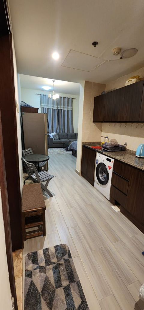 استوديو مفروش شامل فواتير