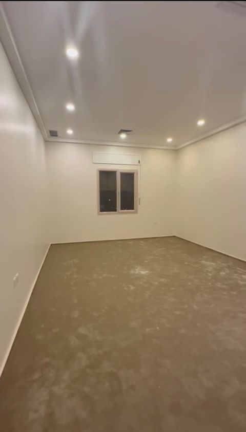 للإيجار شقة في فنيطيس