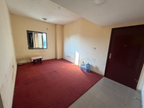 One - bedroom apartment