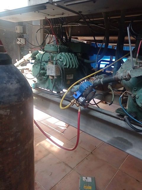 زكريا 25 سنة من