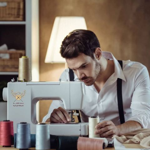 من يحتاج عامل في