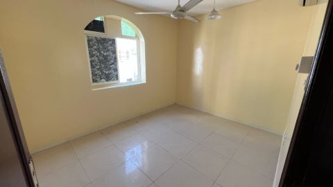 الموقع كورنيش عجمان بالكونة
