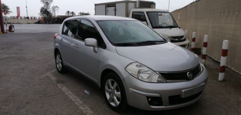 Nissan Tiida 2011 in