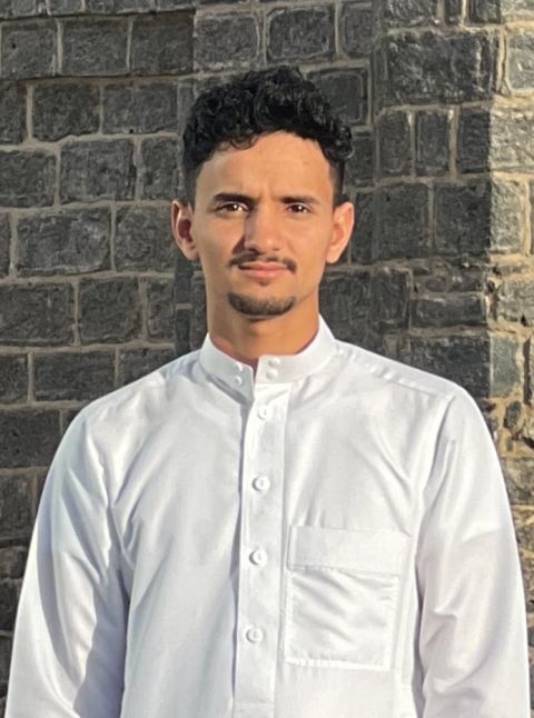 أنا عز الدين عادلحيث