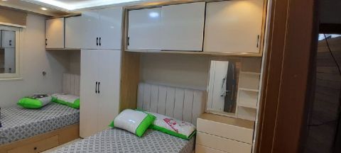 يوجد لدينا ورشة لتجديد