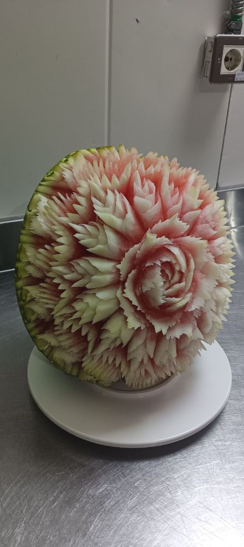 شيف سلطات، ونحت فواكه