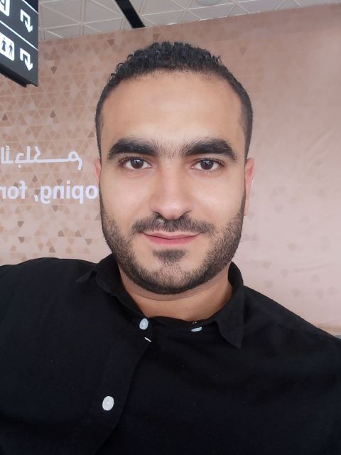 محاسب مالي مصري. 30