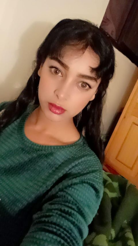 أنا متواجدة في مغرب