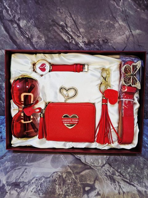 طقم هدايا فخم وأنيق