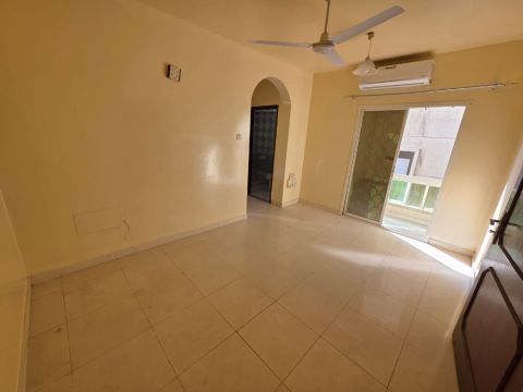 شقة غرفة وصالة للإيجار