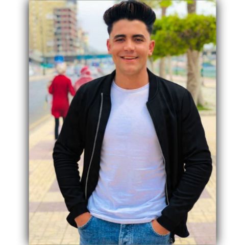 أنا بدور على شغل