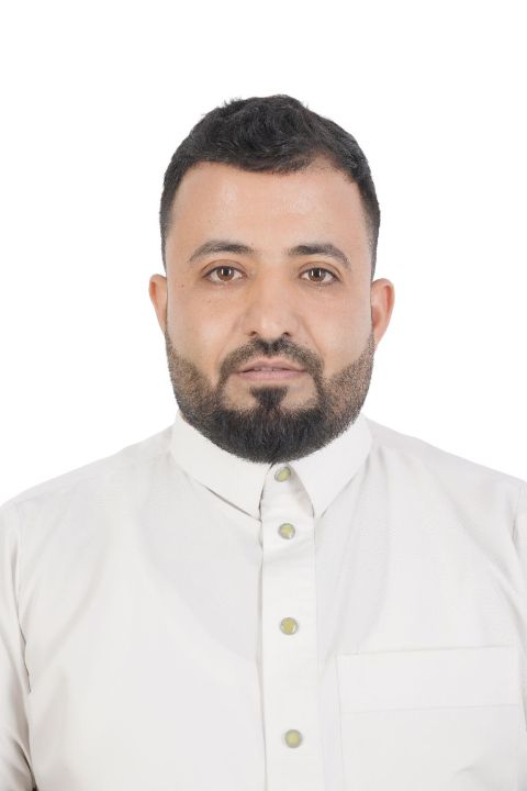 خريج ادارة أعمال اعلامي